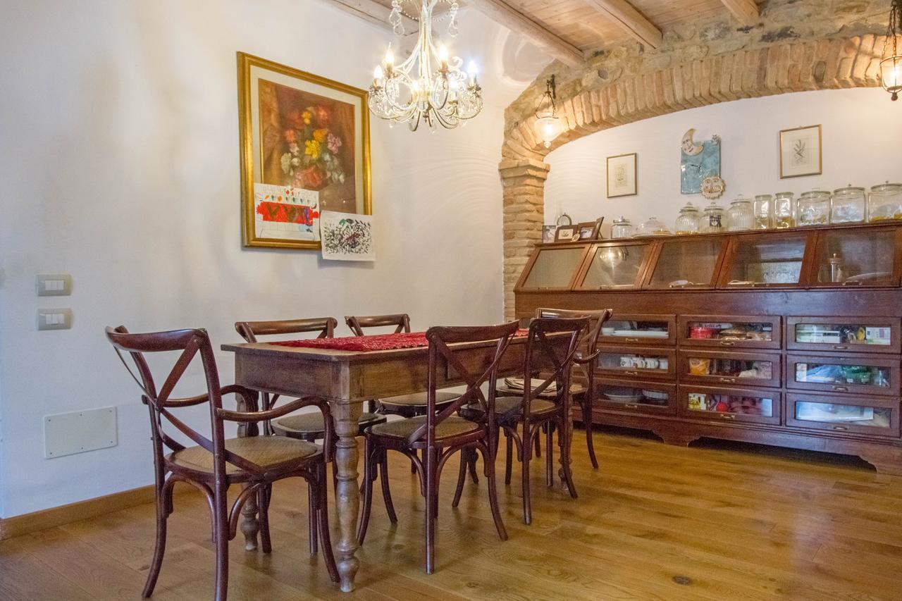 Il Giardino Di Rosmarino Bed and Breakfast Pontremoli Buitenkant foto